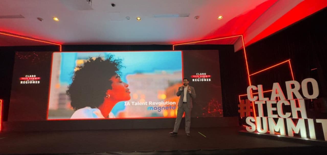 Nizzhar en Claro Tech Summit