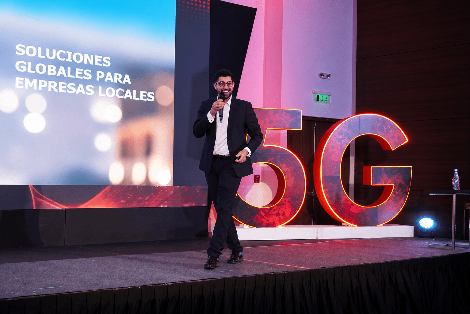Nizzhar Vargas — Consultor en posicionamiento ejecutivo